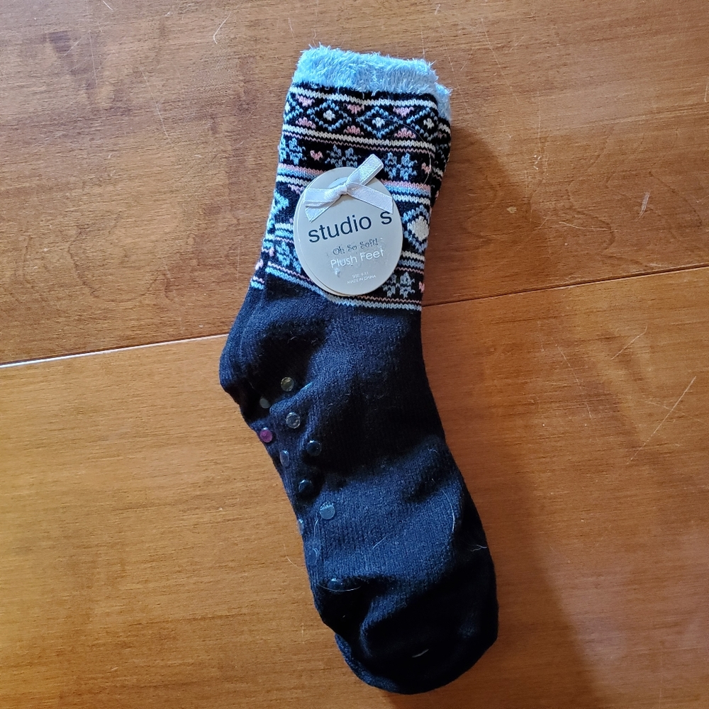 NWT Studio S Plush Lined Duo Layer Slipper Sock
